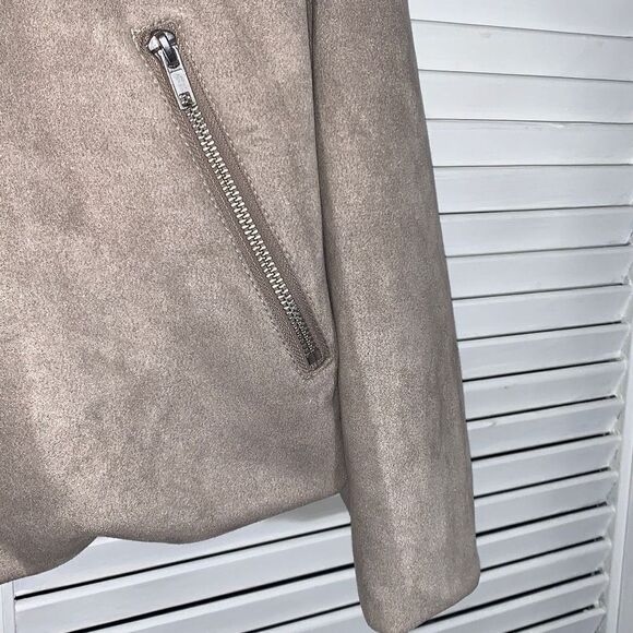 Maurice’s Faux Suede Beige Zip Up Jacket Size Large - Picture 4 of 15